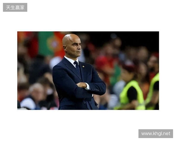 现役前三中场？维蒂尼亚：第一佩德里，然后B费、内维斯和我