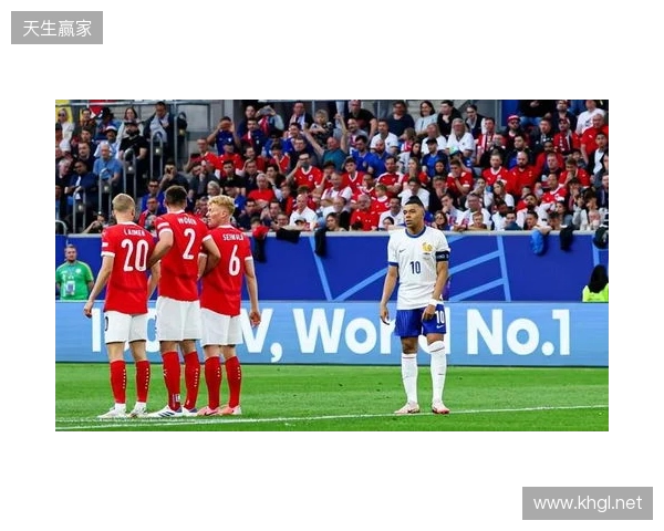 跟队:姆巴佩今日已参加球队合练,若无意外将随队赴曼市