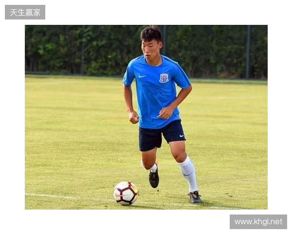 朱辰杰：自己在国家队算中生代球员，希望分享一些经验给年轻球员